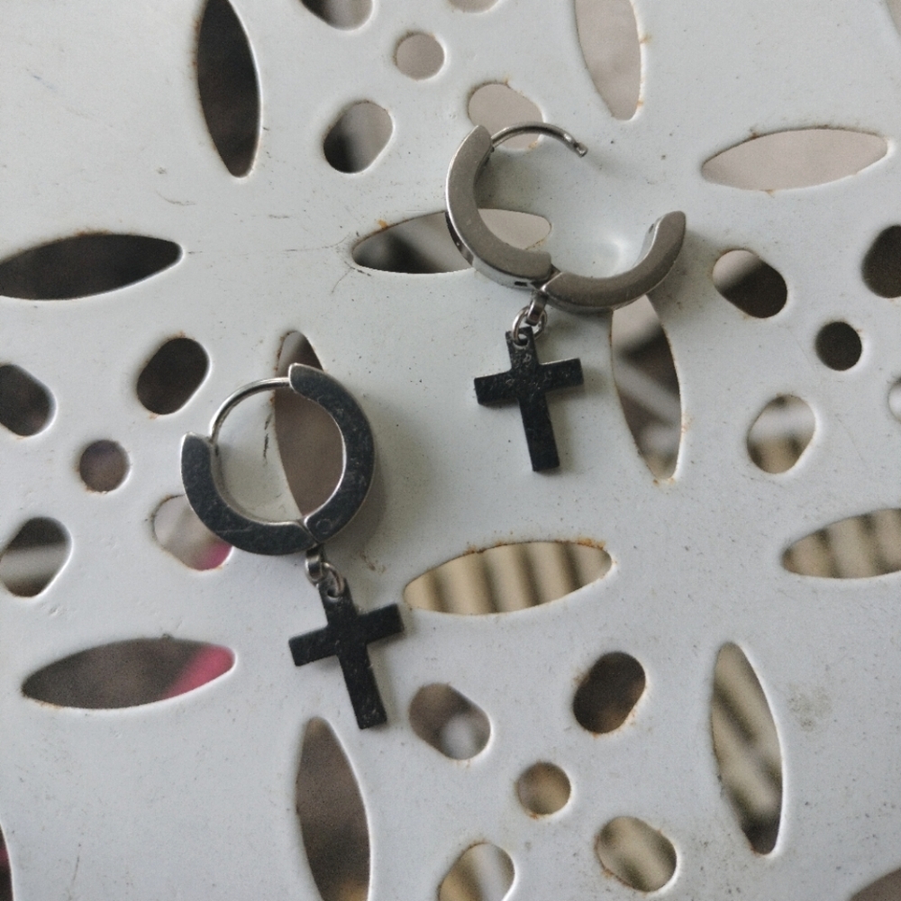 Faith No Brand Faux Silver Cross Clasp Mini Earrings
